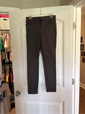 YMI Skinny Pants in gray